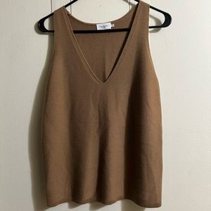 THE RESET R LABEL Wool V Neck Sleeveless Minimalist Neutral Sweater in Tan - M